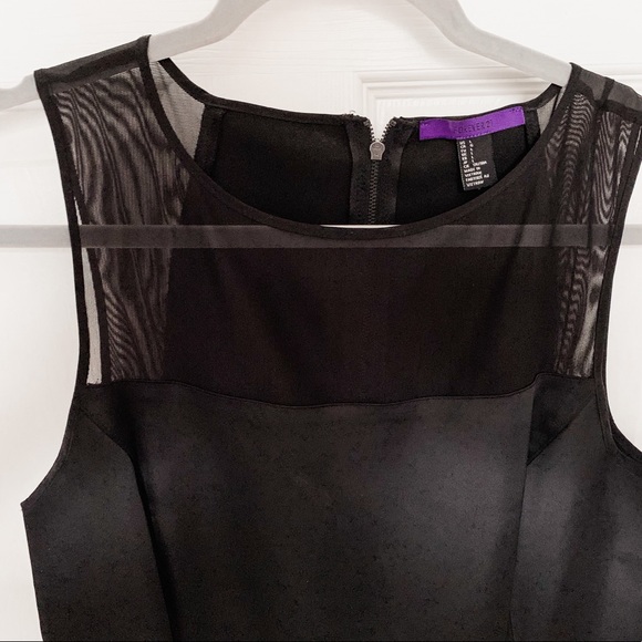 Black slim fit dress from Forever 21. Size large. - Picture 2 of 4